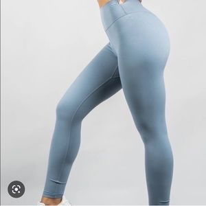 Small buff bunny live leggings